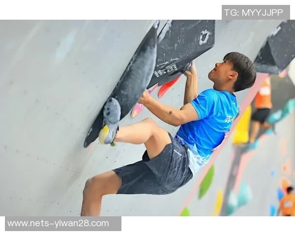 成都攀岩队耐力之争引发热议探讨攀岩运动的未来发展与挑战